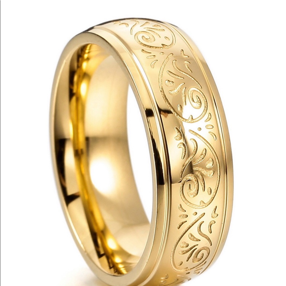 Unisex Gold tone stainless steel Ring💍🚨 - Picture 2 of 5